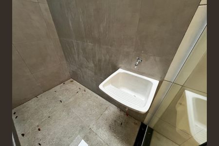 Apartamento para alugar com 28m², 1 quarto e sem vagaÁrea de Serviço