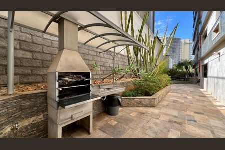 Apartamento à venda com 431m², 4 quartos e 4 vagas Apartamento à venda com 431m², 4 quartos e 4 vagasÁrea comum - Churrasqueira