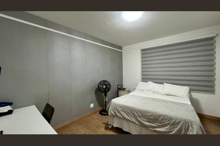 Apartamento à venda com 431m², 4 quartos e 4 vagas Apartamento à venda com 431m², 4 quartos e 4 vagasquarto