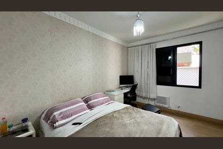 Apartamento à venda com 431m², 4 quartos e 4 vagas Apartamento à venda com 431m², 4 quartos e 4 vagasquarto