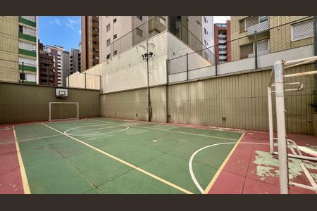 Apartamento à venda com 431m², 4 quartos e 4 vagas Apartamento à venda com 431m², 4 quartos e 4 vagasQuadra Esportiva