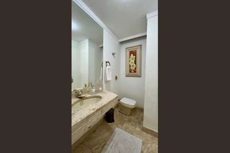 Apartamento à venda com 431m², 4 quartos e 4 vagas Apartamento à venda com 431m², 4 quartos e 4 vagasbanho