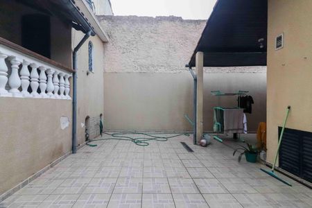 Casa para alugar com 290m², 3 quartos e 4 vagasQuintal