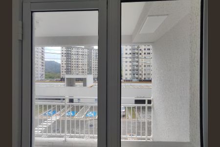 Apartamento para alugar com 68m², 3 quartos e 1 vagaÁrea de Serviço