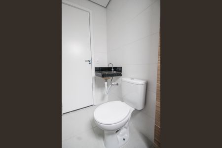 Apartamento à venda com 30m², 2 quartos e sem vaga Apartamento à venda com 30m², 2 quartos e sem vagaBanheiro