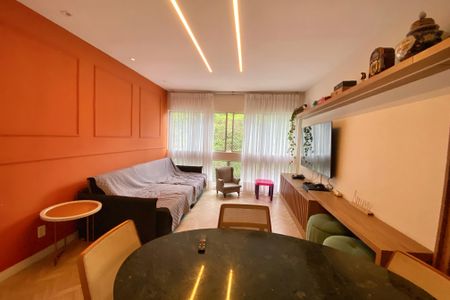 Apartamento à venda com 105m², 3 quartos e 1 vagaSala 