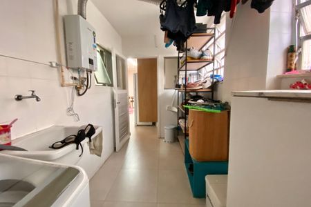 Apartamento à venda com 105m², 3 quartos e 1 vagaÁrea de Serviço
