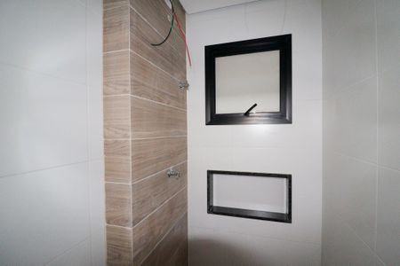 Apartamento à venda com 30m², 2 quartos e sem vaga Apartamento à venda com 30m², 2 quartos e sem vagaBanheiro Social