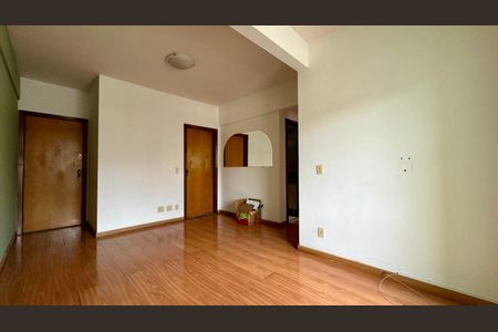 Sala  de apartamento para alugar com 3 quartos, 76m² em Estoril, Belo Horizonte