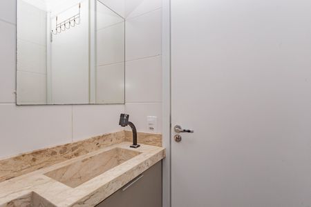 Apartamento à venda com 42m², 2 quartos e 1 vagaBanheiro Social