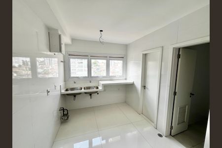 Apartamento à venda com 298m², 4 quartos e 5 vagas Apartamento à venda com 298m², 4 quartos e 5 vagasÁrea de Serviço