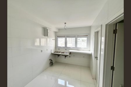 Apartamento à venda com 298m², 4 quartos e 5 vagas Apartamento à venda com 298m², 4 quartos e 5 vagasÁrea de Serviço