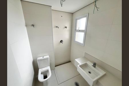 Apartamento à venda com 298m², 4 quartos e 5 vagas Apartamento à venda com 298m², 4 quartos e 5 vagasBanheiro da Suíte 3