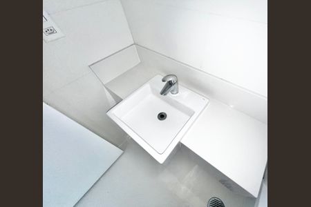 Apartamento à venda com 298m², 4 quartos e 5 vagas Apartamento à venda com 298m², 4 quartos e 5 vagasBanheiro da Suíte 1