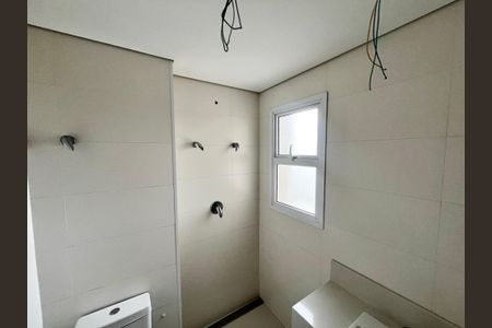 Apartamento à venda com 298m², 4 quartos e 5 vagas Apartamento à venda com 298m², 4 quartos e 5 vagasBanheiro da Suíte 3
