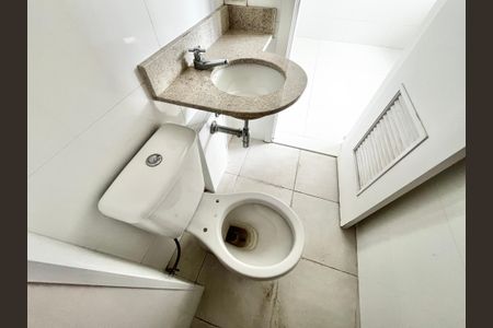 Apartamento à venda com 298m², 4 quartos e 5 vagas Apartamento à venda com 298m², 4 quartos e 5 vagasBanheiro de Serviço