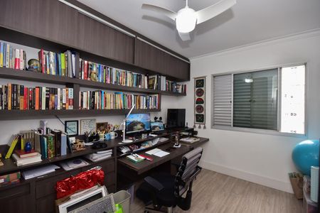 Apartamento para alugar com 222m², 3 quartos e 2 vagasQuarto 2