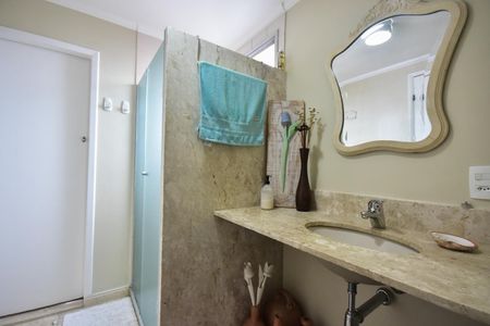 Apartamento para alugar com 222m², 3 quartos e 2 vagasBanheiro Social