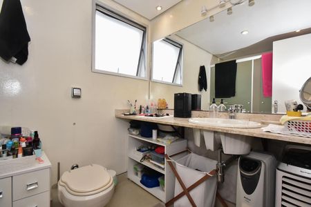 Apartamento para alugar com 222m², 3 quartos e 2 vagasBanheiro Suíte