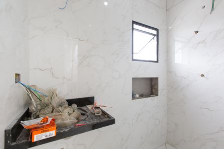 Casa à venda com 90m², 2 quartos e 2 vagas Casa à venda com 90m², 2 quartos e 2 vagasBanheiro