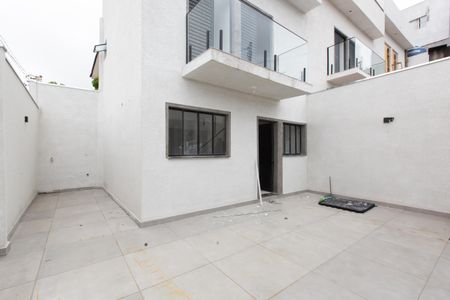 Casa à venda com 90m², 2 quartos e 2 vagas Casa à venda com 90m², 2 quartos e 2 vagasÁrea Externa