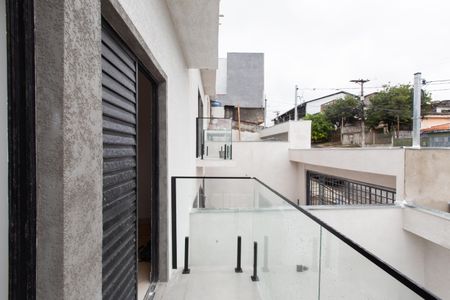 Casa à venda com 90m², 2 quartos e 2 vagas Casa à venda com 90m², 2 quartos e 2 vagasVaranda do Quarto 2