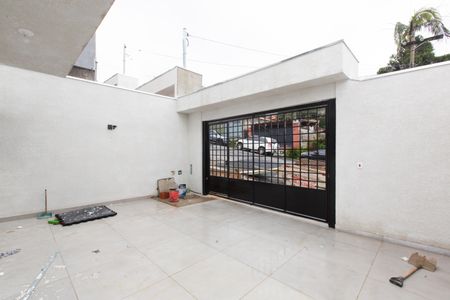 Casa à venda com 90m², 2 quartos e 2 vagas Casa à venda com 90m², 2 quartos e 2 vagasGaragem