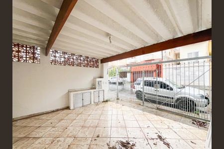 Casa à venda com 250m², 4 quartos e 2 vagascasa 1 - garagem