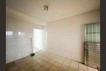 Casa à venda com 250m², 4 quartos e 2 vagascasa 1 - cozinha