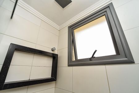 Apartamento à venda com 86m², 2 quartos e 1 vaga Apartamento à venda com 86m², 2 quartos e 1 vagaBanheiro da Suite