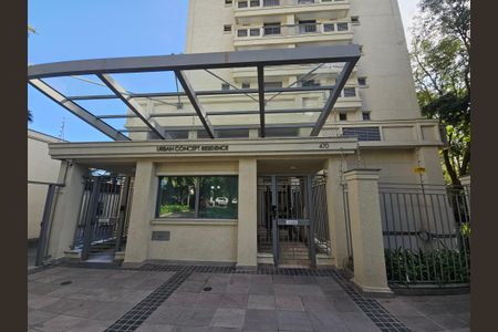Apartamento à venda com 86m², 2 quartos e 1 vaga Apartamento à venda com 86m², 2 quartos e 1 vagaFachada e portaria