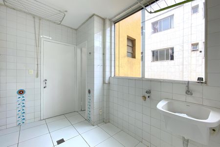 Apartamento para alugar com 140m², 4 quartos e 1 vagaÁrea de Serviço