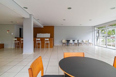 Apartamento à venda com 85m², 3 quartos e 2 vagas Apartamento à venda com 85m², 3 quartos e 2 vagasÁrea comum - Salão de festas