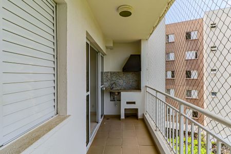 Apartamento à venda com 85m², 3 quartos e 2 vagas Apartamento à venda com 85m², 3 quartos e 2 vagasVaranda