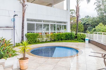 Apartamento à venda com 85m², 3 quartos e 2 vagas Apartamento à venda com 85m², 3 quartos e 2 vagasÁrea comum - Piscina