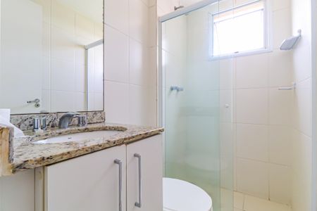 Apartamento à venda com 85m², 3 quartos e 2 vagas Apartamento à venda com 85m², 3 quartos e 2 vagasBanheiro social