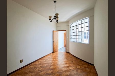 Sala de apartamento à venda com 2 quartos, 110m² em Santa Efigênia, Belo Horizonte