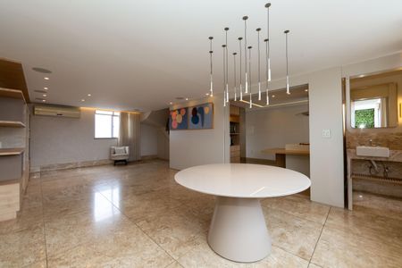 Apartamento para alugar com 293m², 5 quartos e 4 vagasSALA