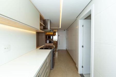Apartamento para alugar com 293m², 5 quartos e 4 vagasCOZINHA