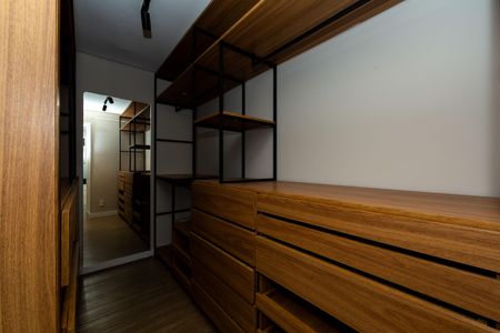 Apartamento para alugar com 293m², 5 quartos e 4 vagasCLOSET