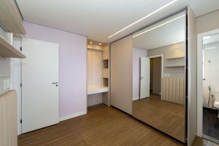 Apartamento para alugar com 293m², 5 quartos e 4 vagasQUARTO3