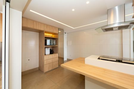 Apartamento para alugar com 293m², 5 quartos e 4 vagasCOZINHA