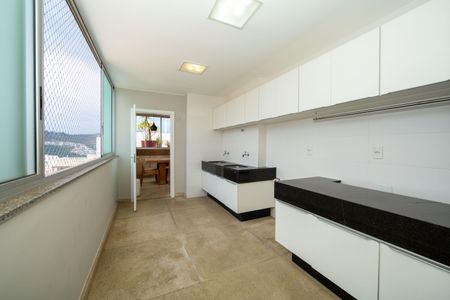 Apartamento para alugar com 293m², 5 quartos e 4 vagasAREA DE SERVICO