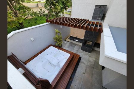 Casa à venda com 220m², 3 quartos e 4 vagas Casa à venda com 220m², 3 quartos e 4 vagasEspaço Gourmet
