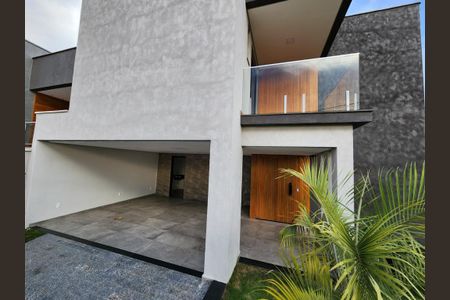 Casa à venda com 220m², 3 quartos e 4 vagas Casa à venda com 220m², 3 quartos e 4 vagasEntrada