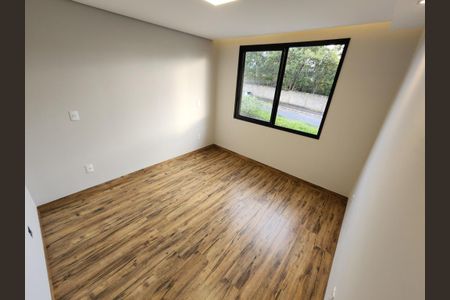 Casa à venda com 220m², 3 quartos e 4 vagas Casa à venda com 220m², 3 quartos e 4 vagasSuíte 2