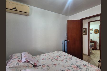 Apartamento à venda com 77m², 2 quartos e 1 vagaQuarto 