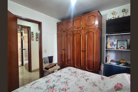 Apartamento à venda com 77m², 2 quartos e 1 vagaQuarto 