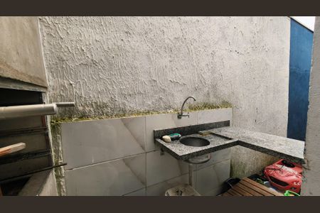 Casa à venda com 250m², 3 quartos e 2 vagas Casa à venda com 250m², 3 quartos e 2 vagasChurrasqueira