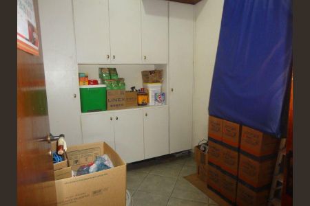 Casa à venda com 3 quartos, 199m² em Jardim das Palmeiras, São Bernardo do Campo